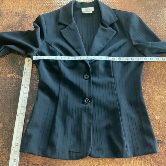 Ally B Skirt and Jacket Combo Suit. Black Pinstripe. Size 9 - Picture 8 of 14